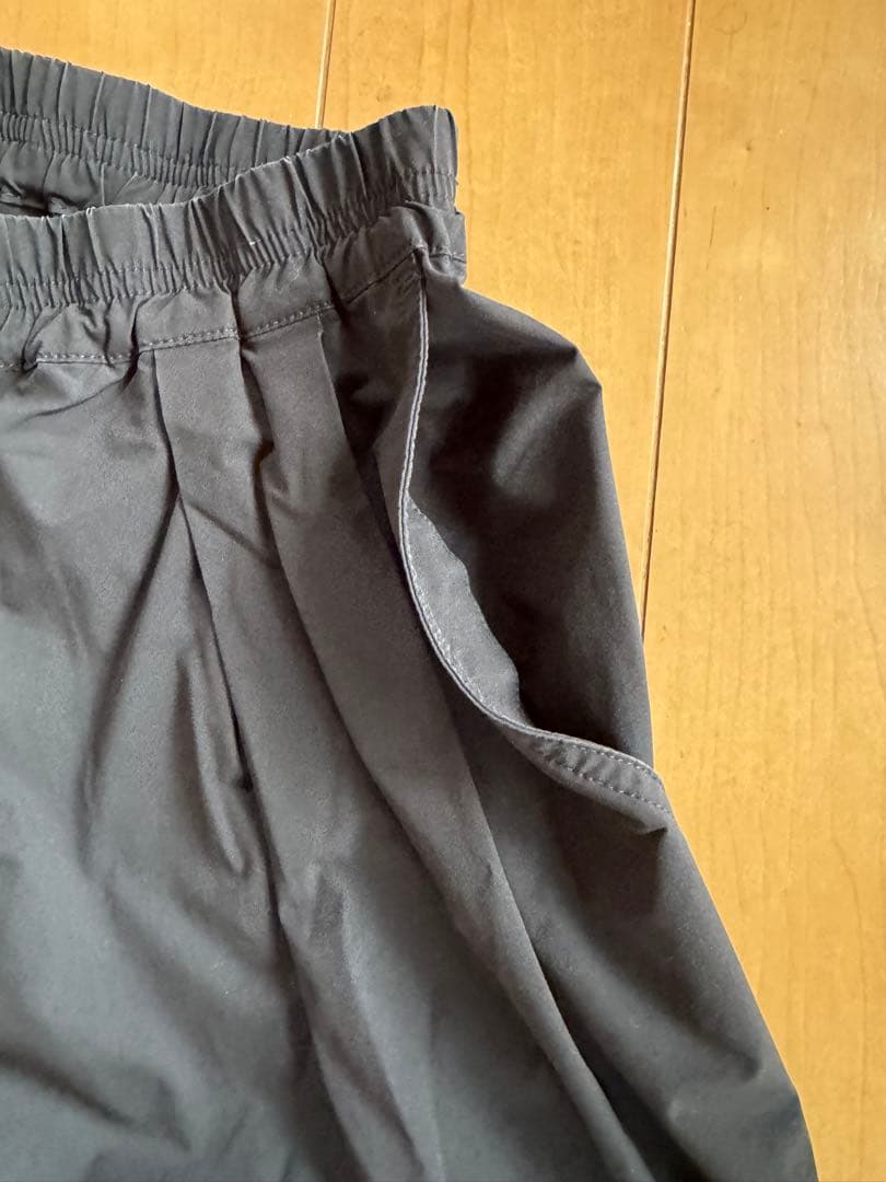 東原亜希　FORME ショートパンツ 黒　撥水