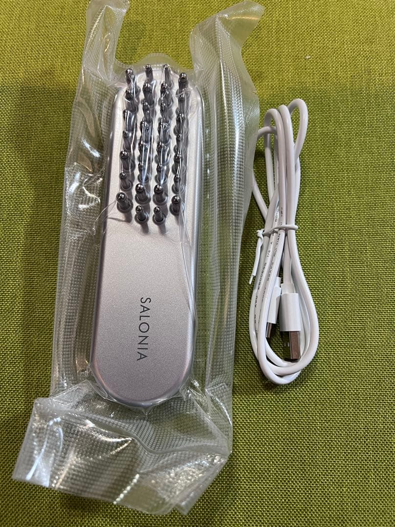 し*ん様 【新品・未使用・未開封】SALONIA EMSリフトブラシ