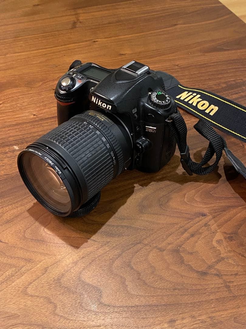 Nikon D80 CCDデジタル一眼 動作品　af-s 18-135レンズ付