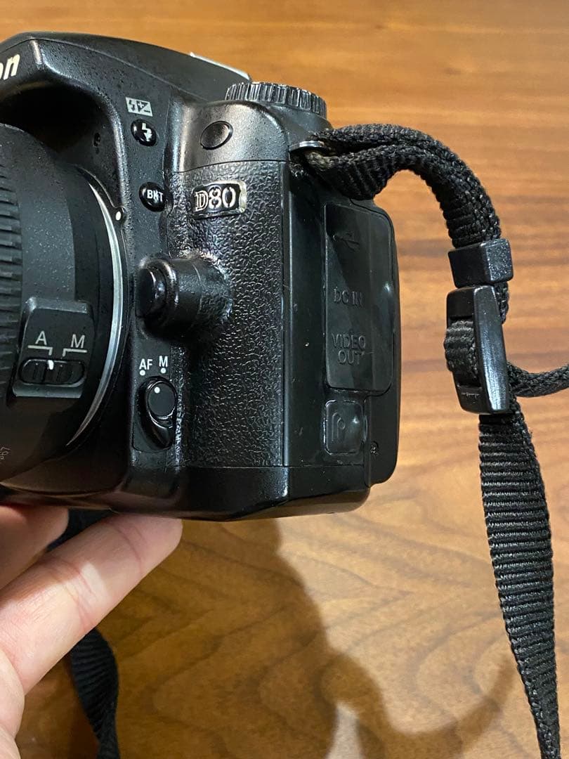 Nikon D80 CCDデジタル一眼 動作品　af-s 18-135レンズ付