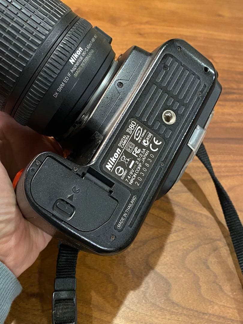 Nikon D80 CCDデジタル一眼 動作品　af-s 18-135レンズ付