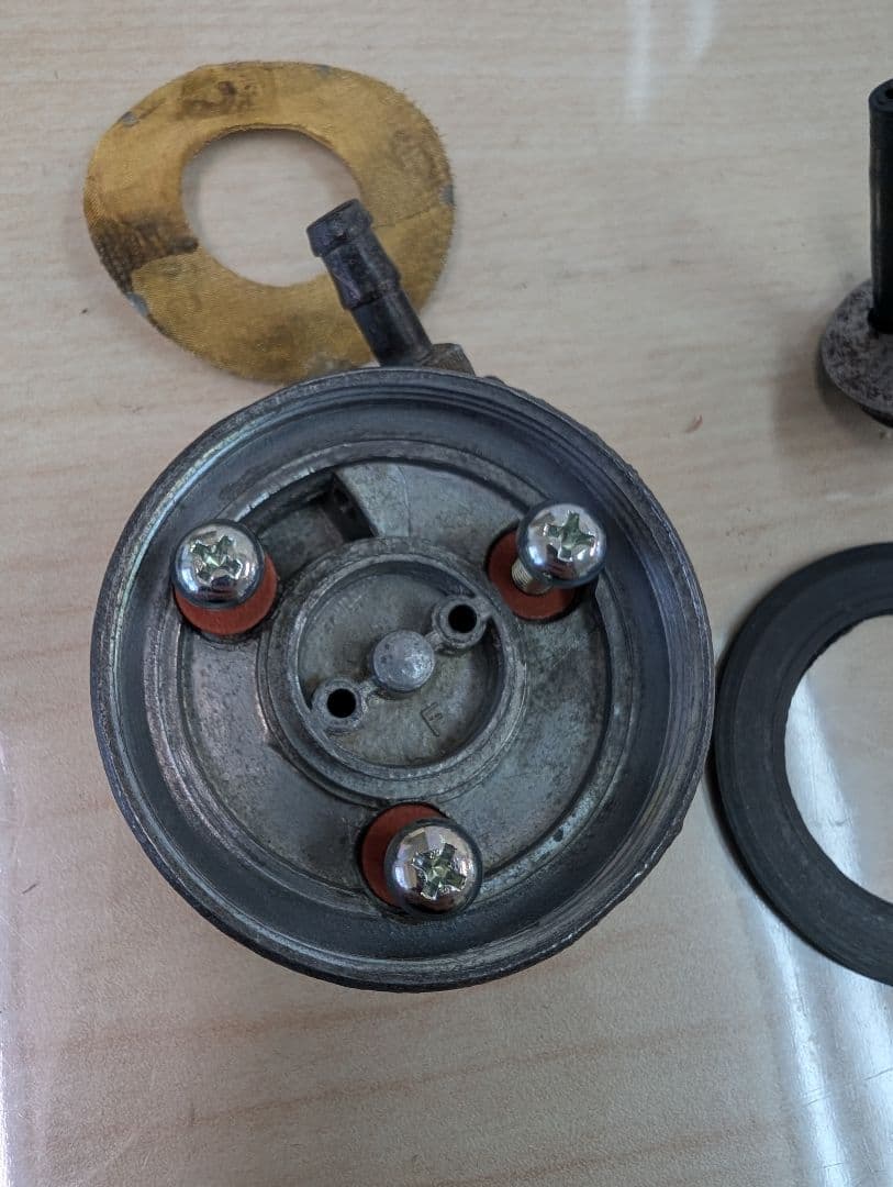 ホンダ　ベンリィc92　ガソリンコックと新品ガスケットセット　燃料コック