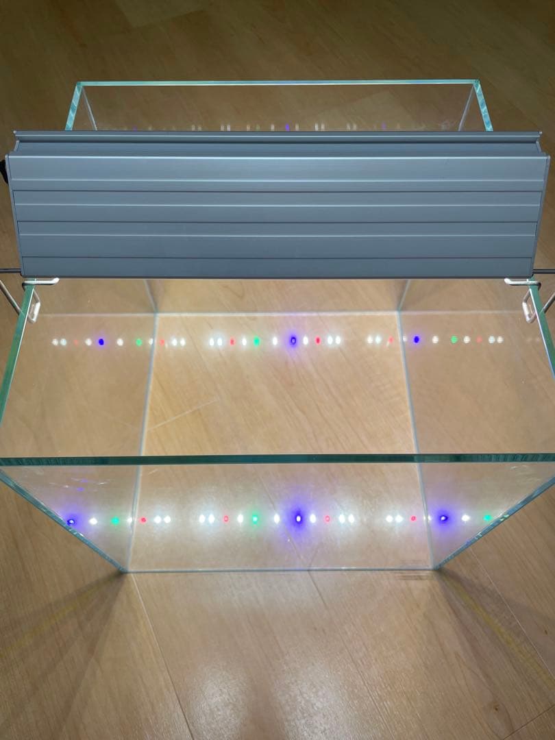 ADA30cmキューブ水槽＋アクロLEDライト セット