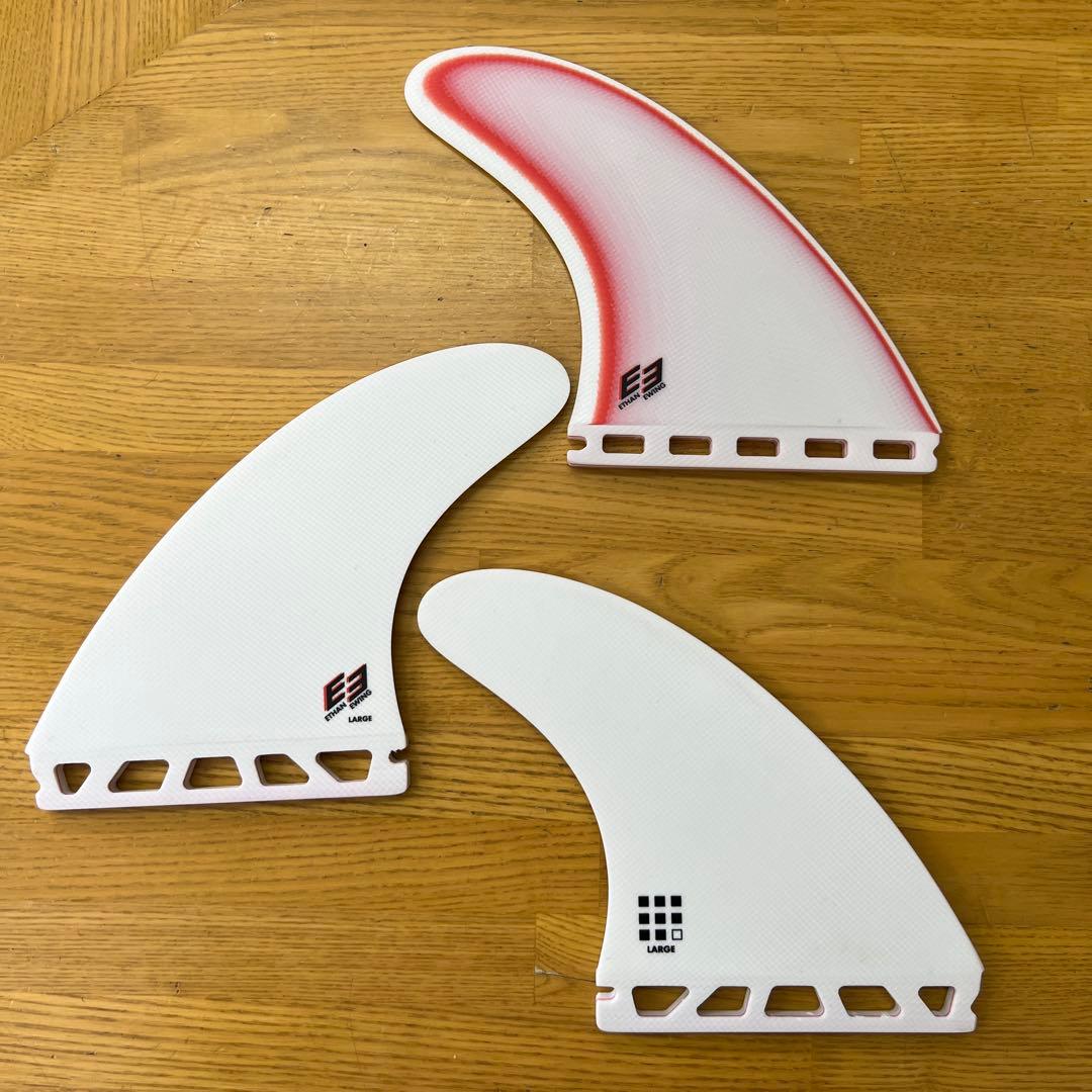 futures Ethan Ewing Signature Lサイズ