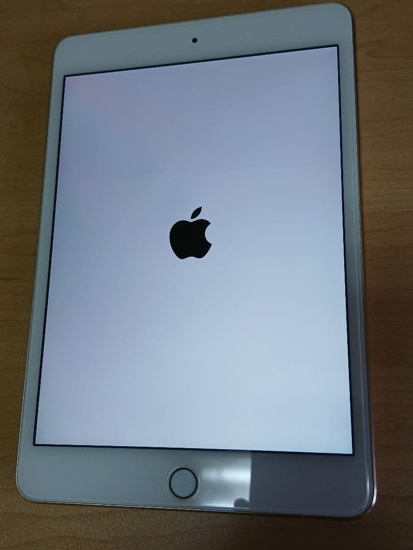 iPad mini4 (第4世代) 16GBゴールド　綺麗です