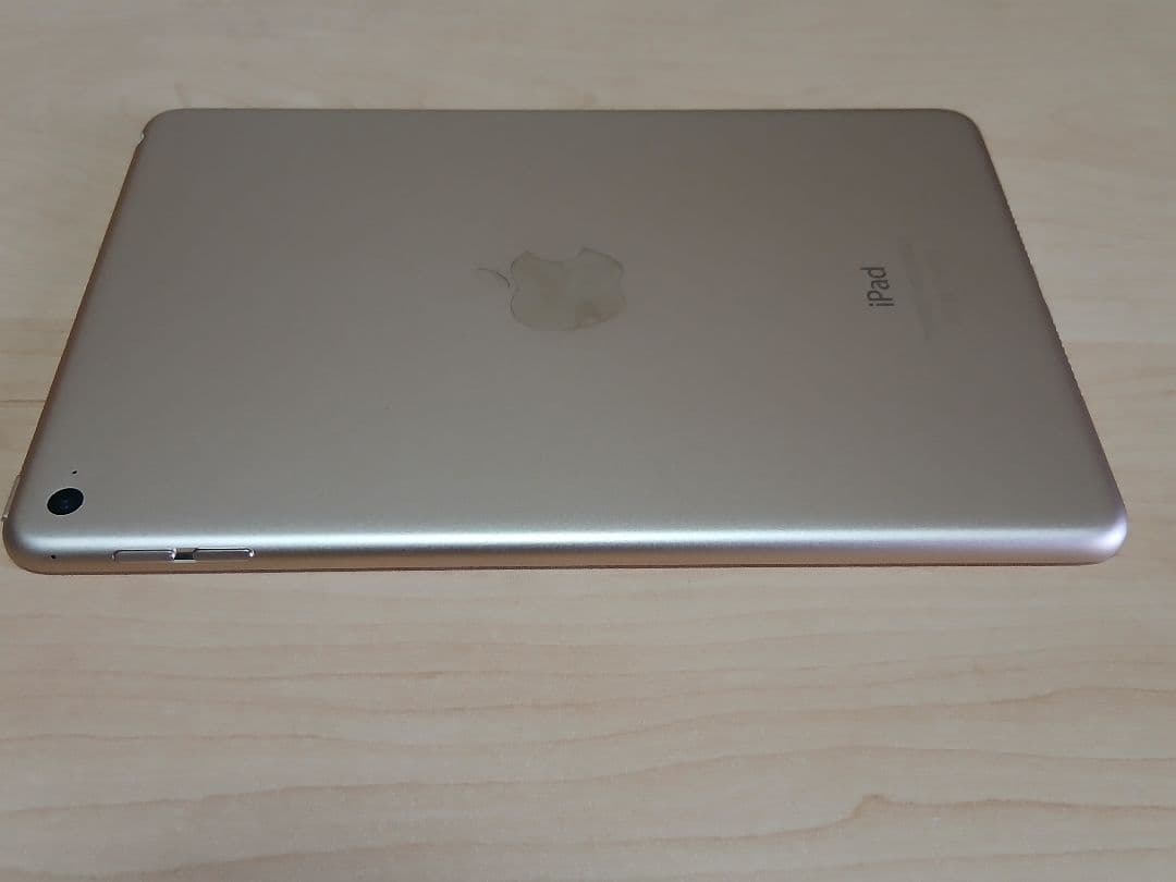 iPad mini4 (第4世代) 16GBゴールド　綺麗です