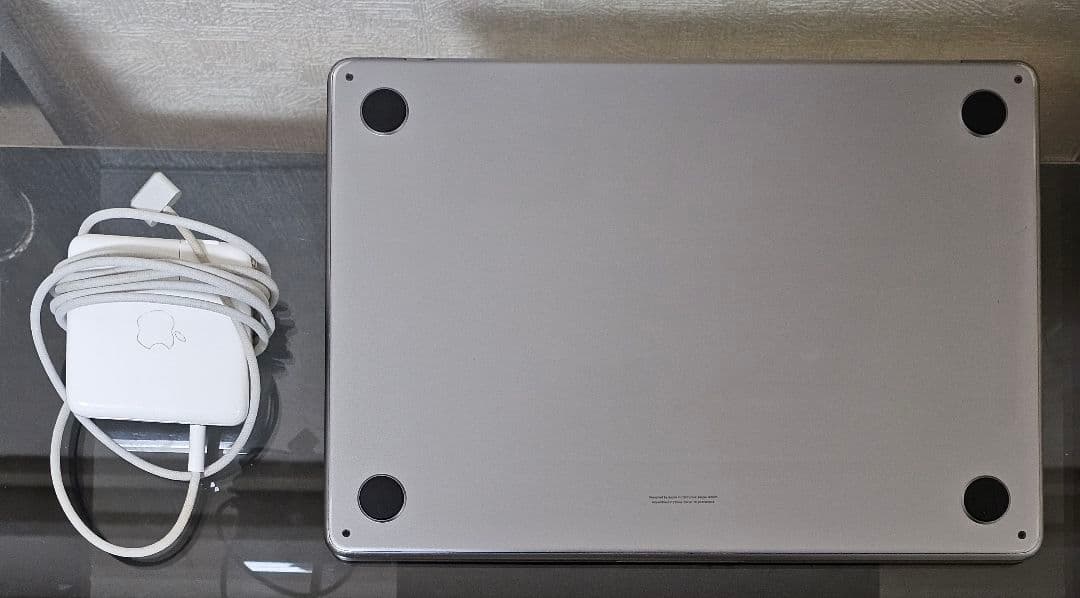 Apple MacBook Air 13.6 インチ 2022 1TB 16GB