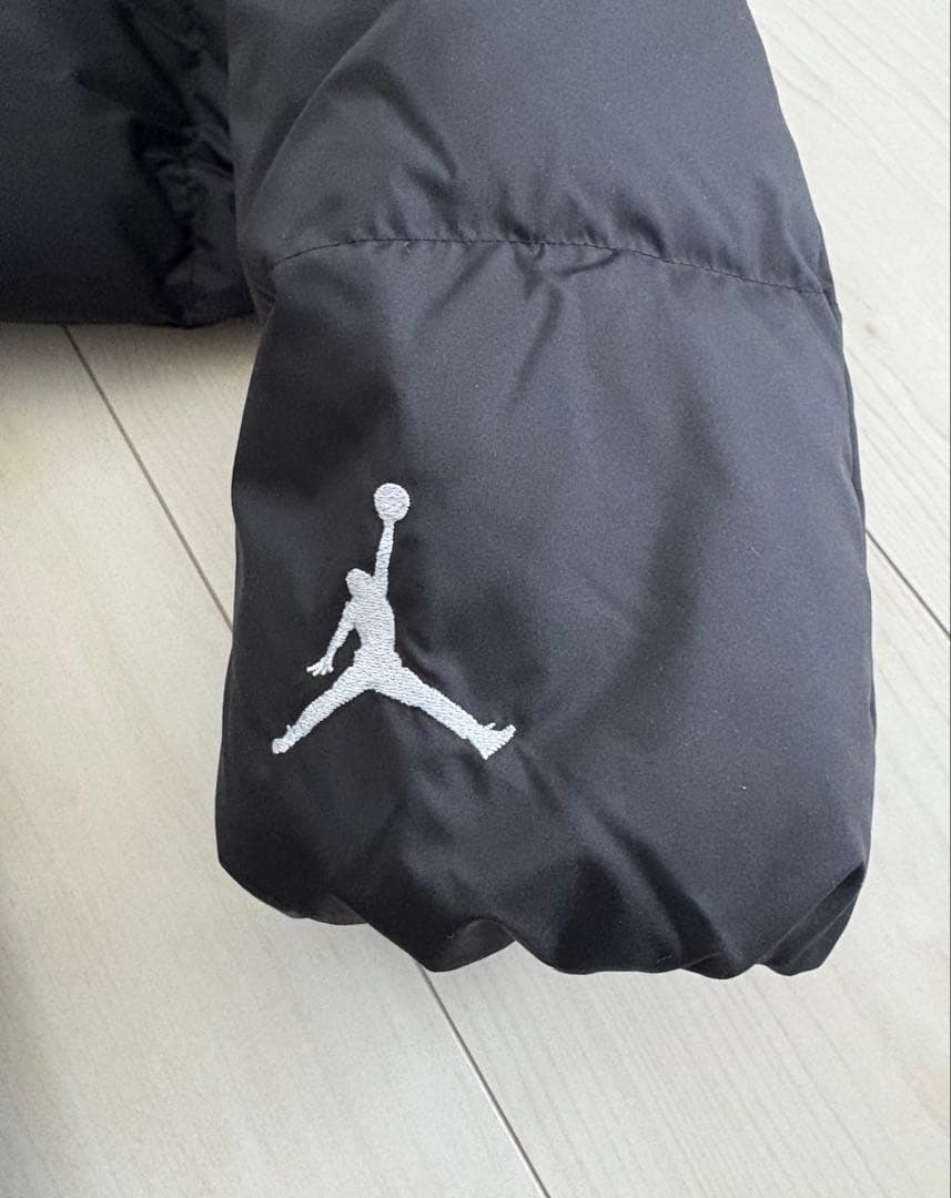 新品タグ付　ジョーダンJORDANフライトダウンパファージャケット　Sサイズ