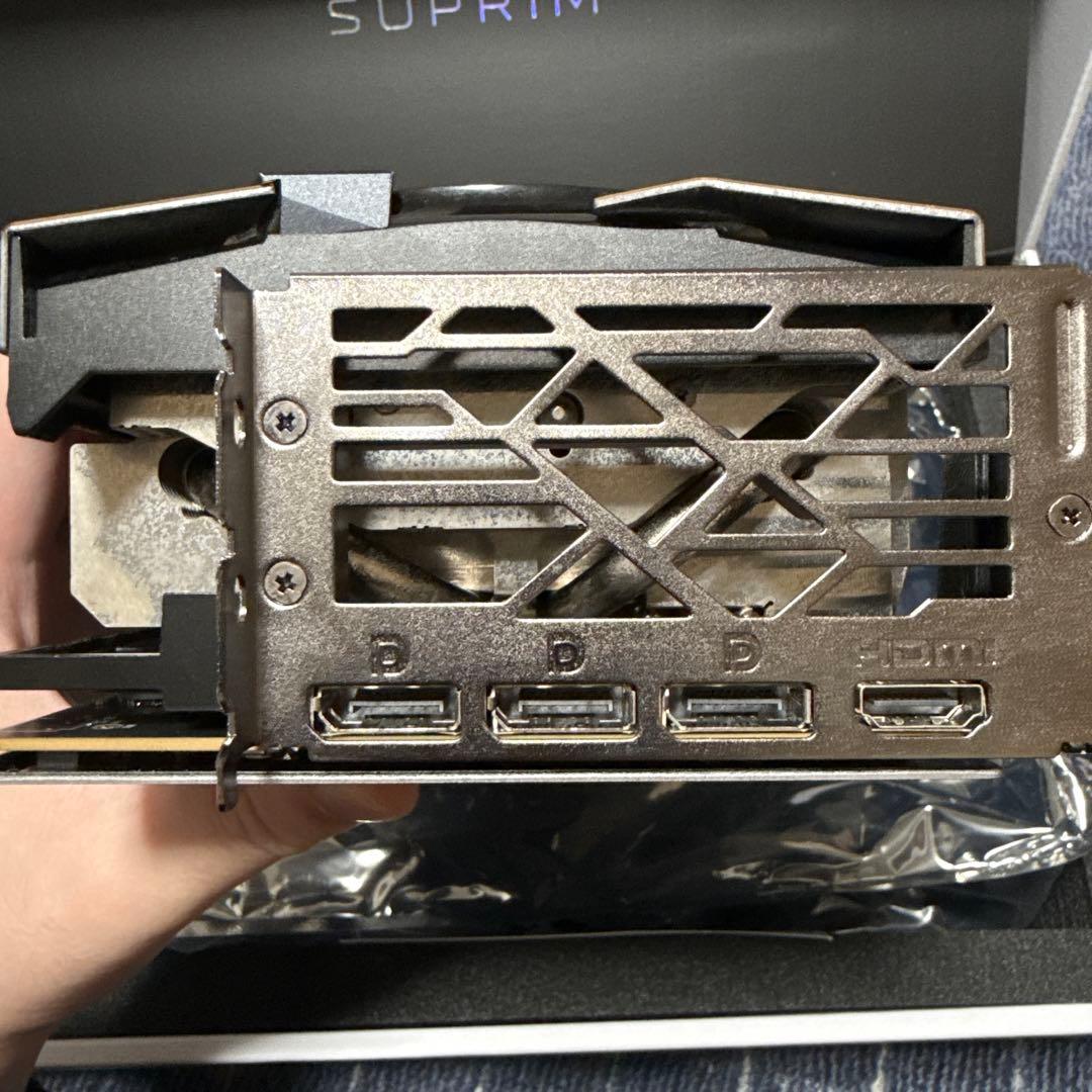 MSI SUPRIM X GEFORCE RTX 4090 本体