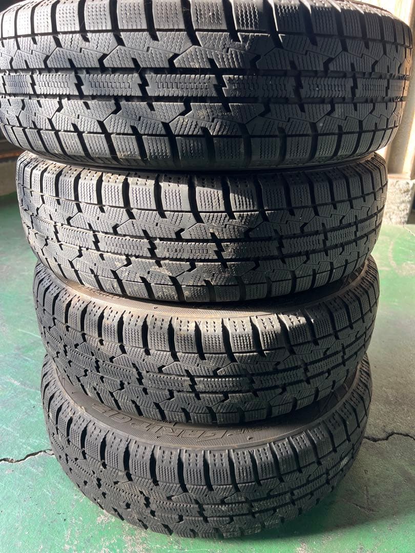 トーヨー TOYO OBSERVE GARIT 165/60R15 スタッドレス