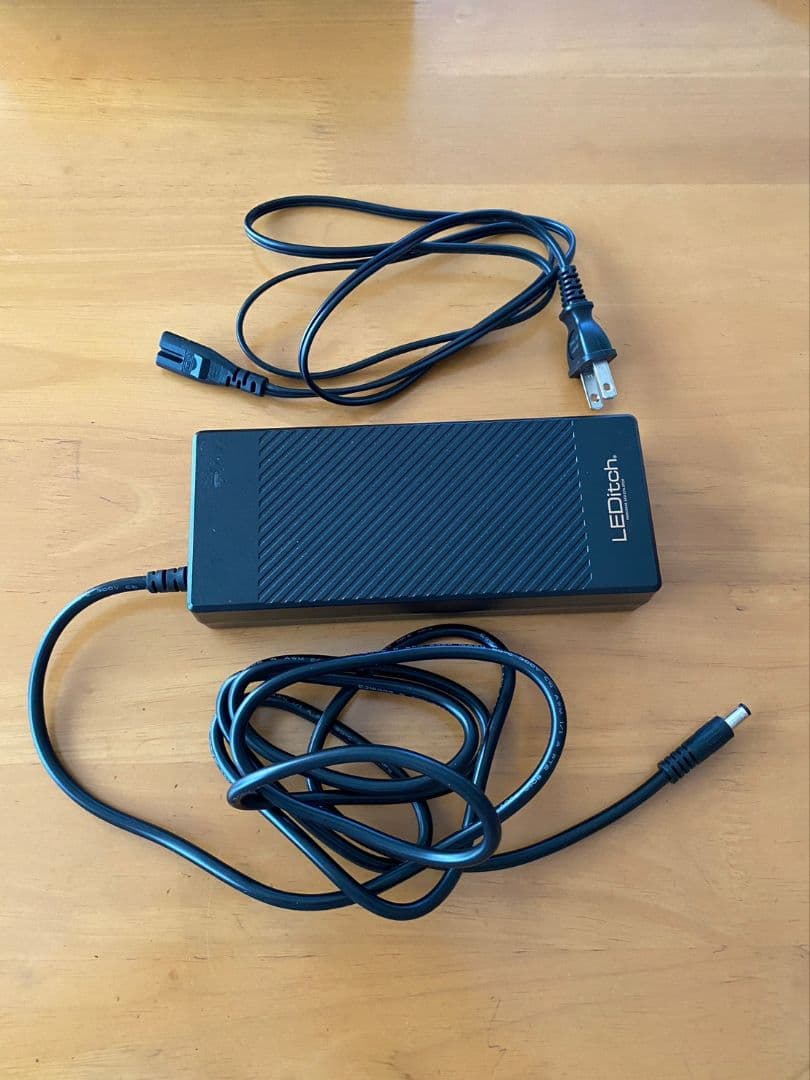 値下げしました！　LEDitch レディッチ 家庭用LED美容器