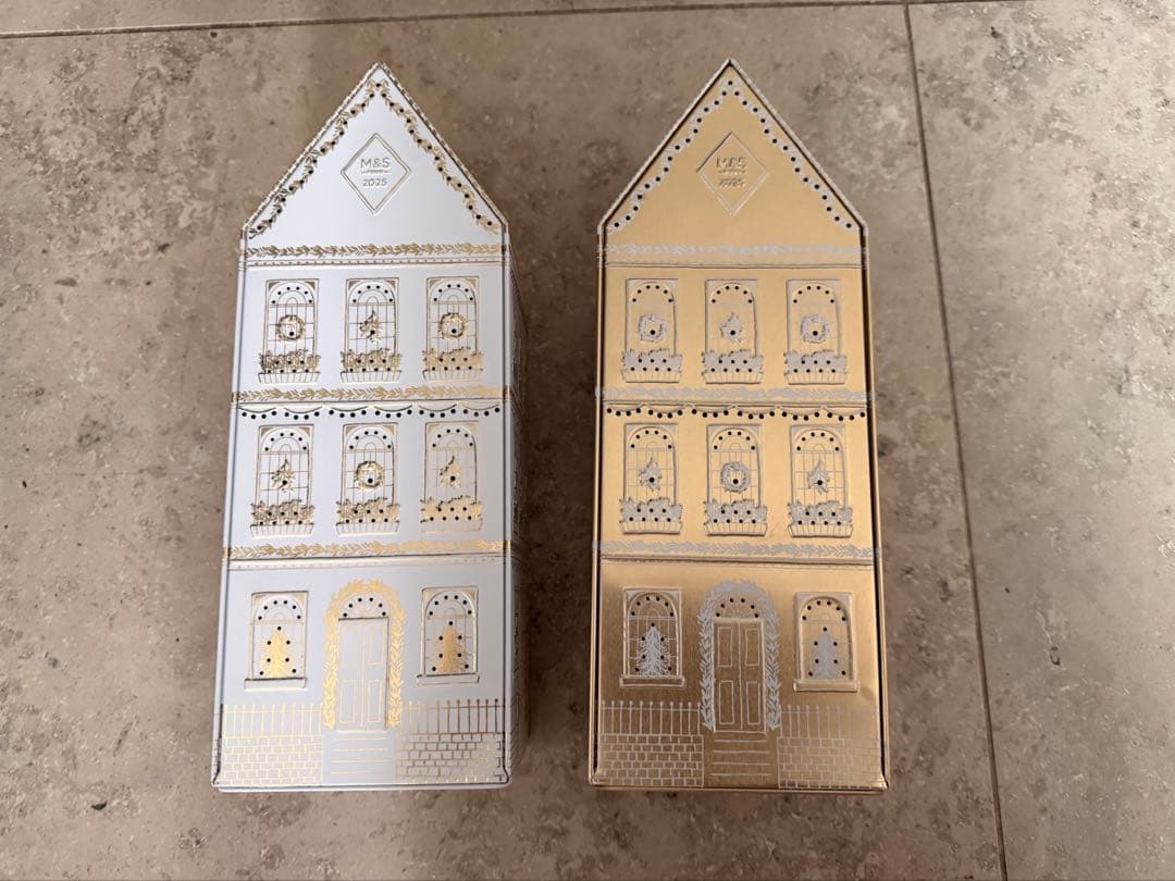 maruhime　クリスマス限定M&S ショートブレッドビスケット入ハウス