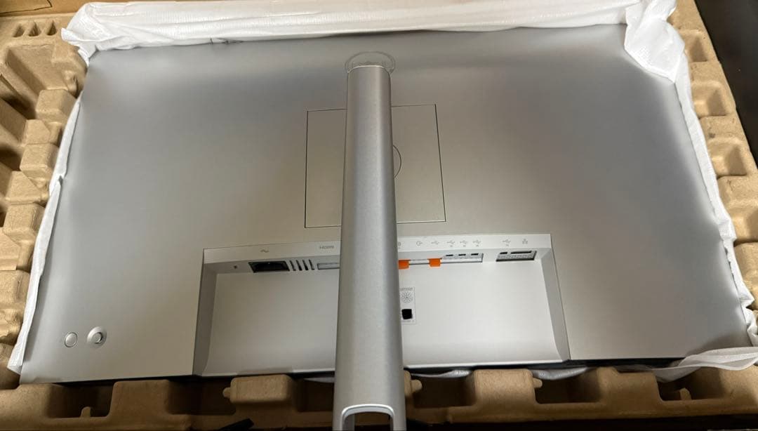 DELL U2723QX 27インチ 4Kモニター