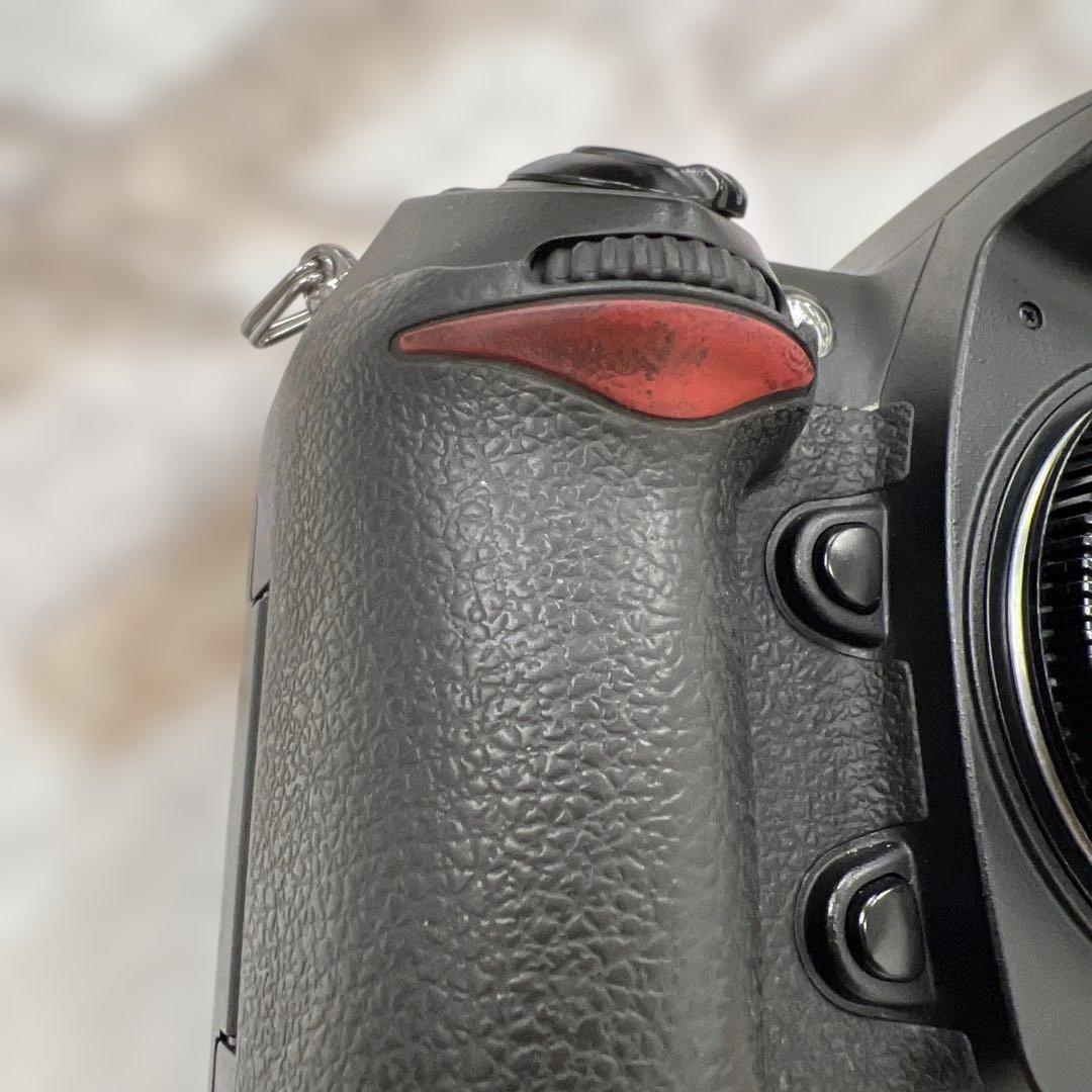 261259 Nikon デジタル一眼レフカメラ D200 ボディ本体