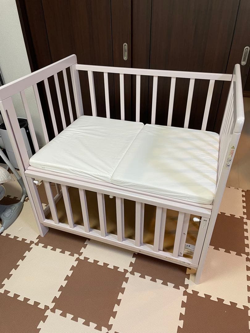 あわイロ　ベビーベッド　ピンク　マットレス付き