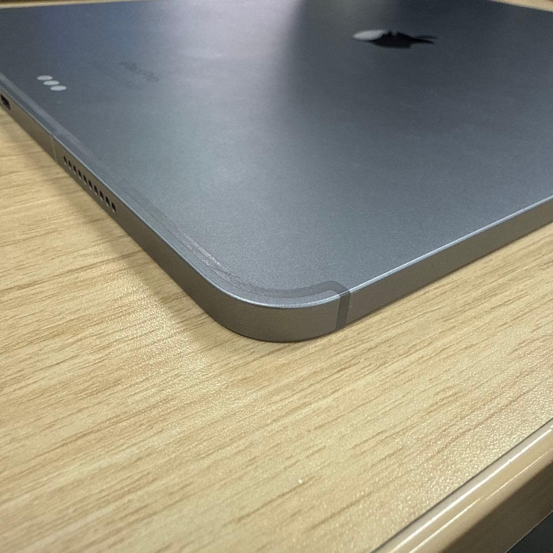 iPad Pro 12.9インチ　第6世代　SIMフリー