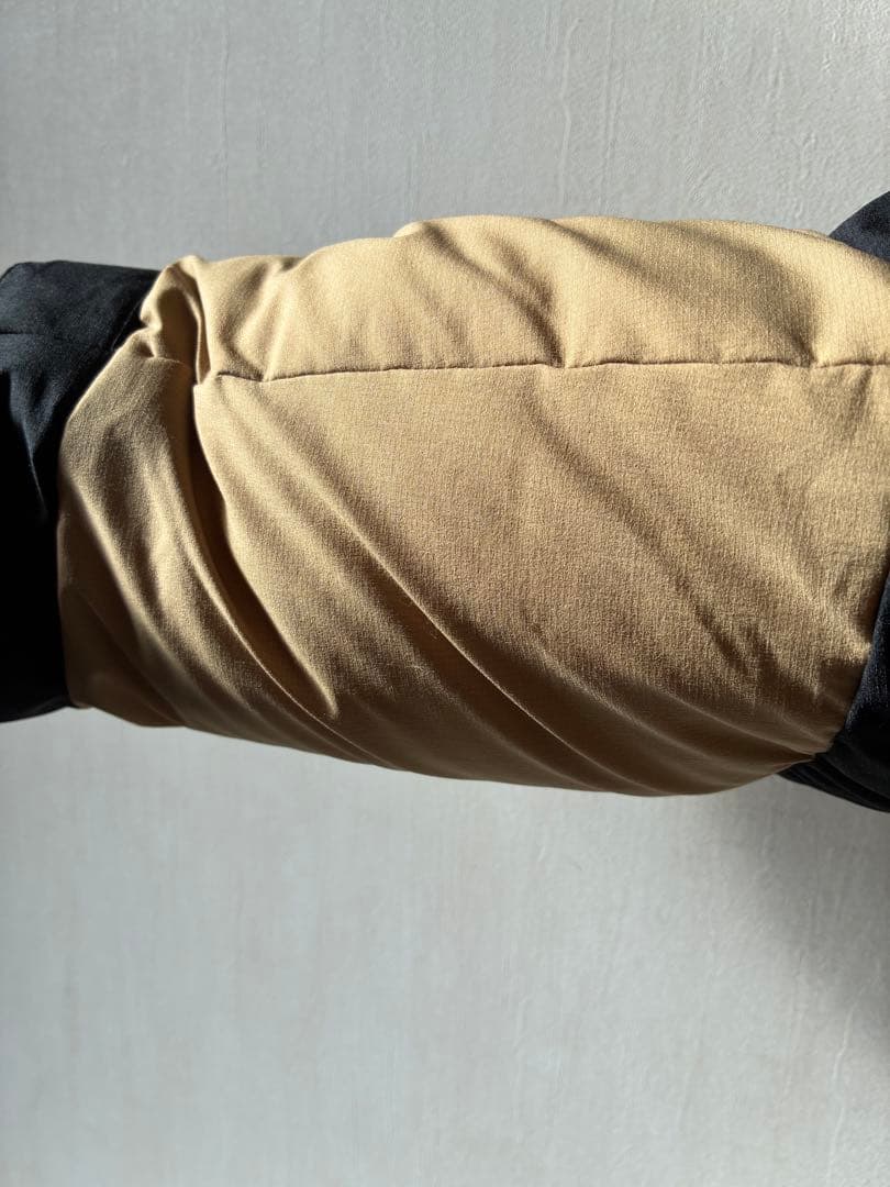 極美品ケルプタン　ND92340バルトロライトダウンジャケット