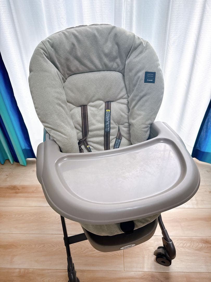 美品 Combi ネムリラAUTO SWING BEDi おやすみドームEG