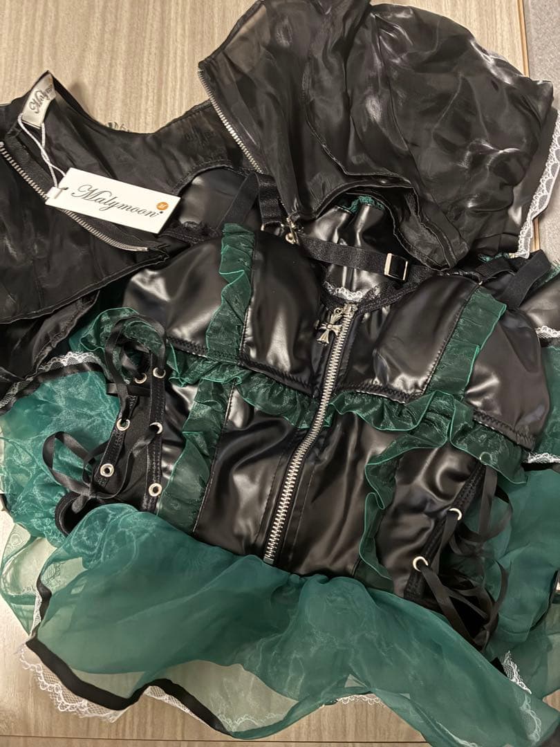 malymoon ホーンテッドブラックレザーナース