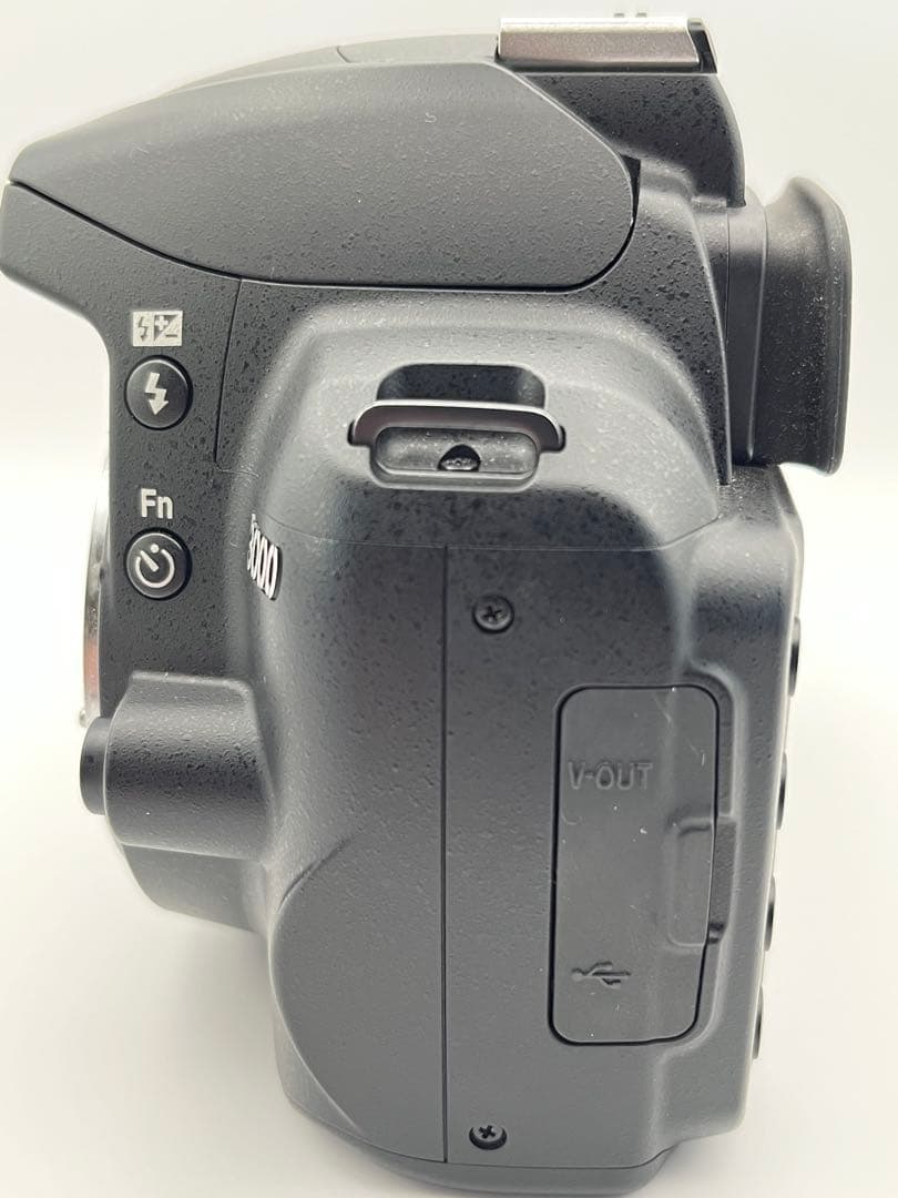 『完動美品』Nikon D3000 + AF-S DX 18-135mm セット