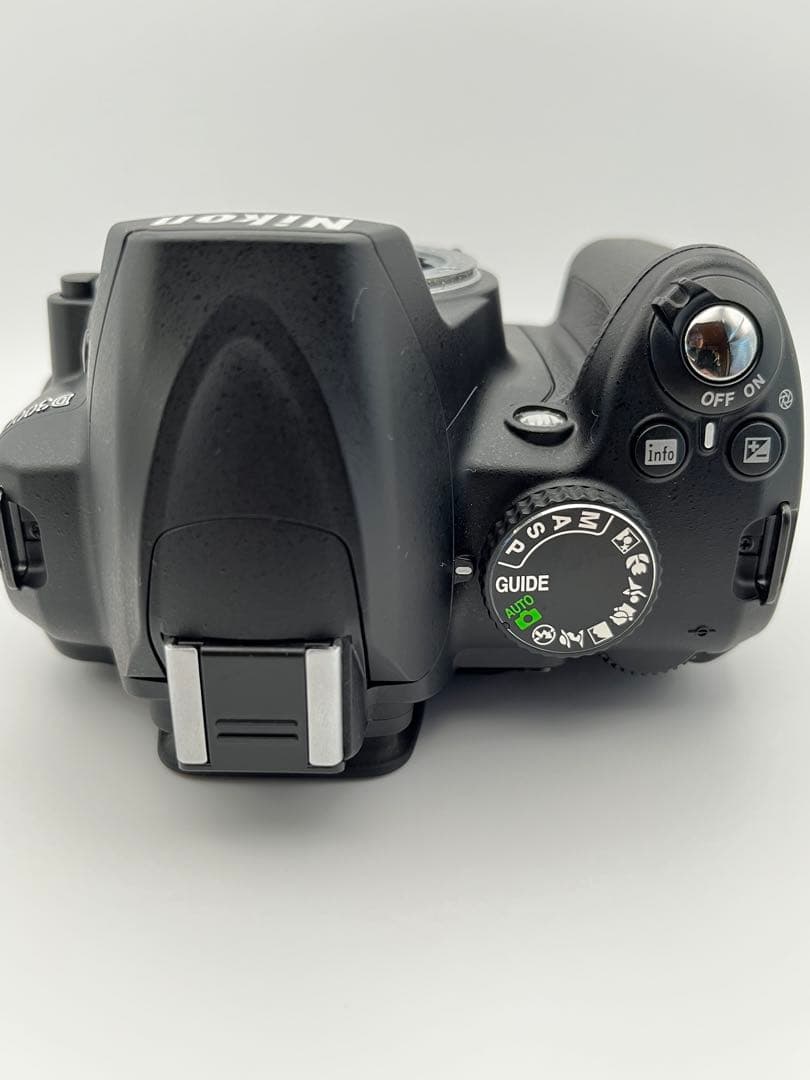 『完動美品』Nikon D3000 + AF-S DX 18-135mm セット