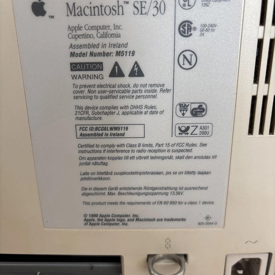 雪*風様 貴重コレクション　Macintosh SE/30 デスクトップPC現状