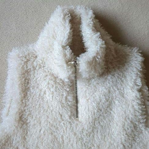 GALLARDA GALANTE フェイクファーハーフZIPプルオーバー　ベスト