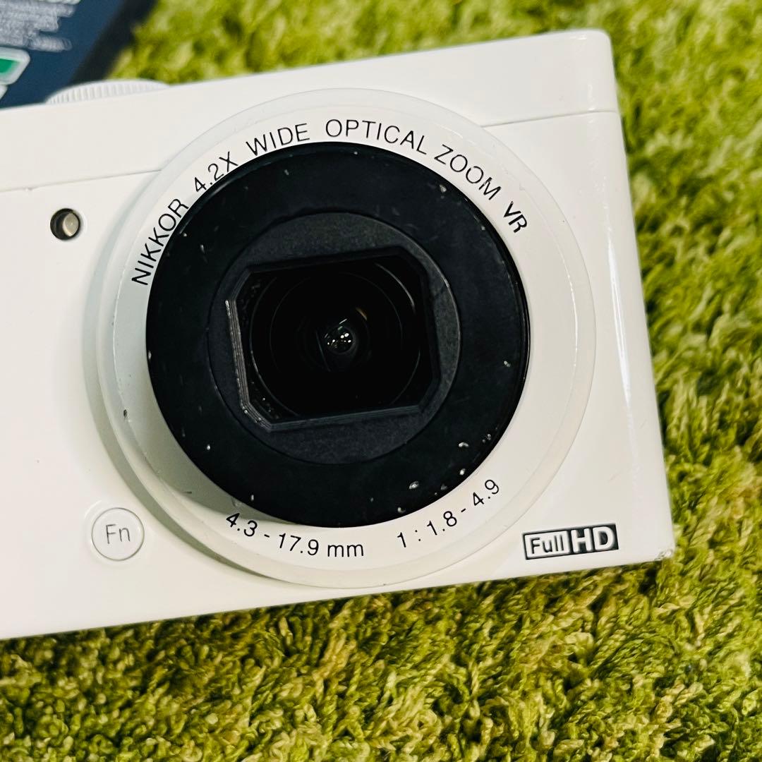 Nikon coolpix p310 デジタルカメラ ホワイト 本体ジャンク品