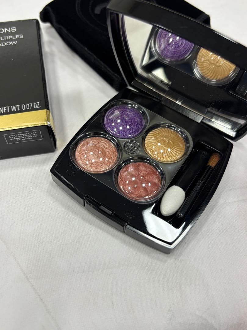 未開封CHANELレキャトルオンブルブトン239新作限定アイシャドウ