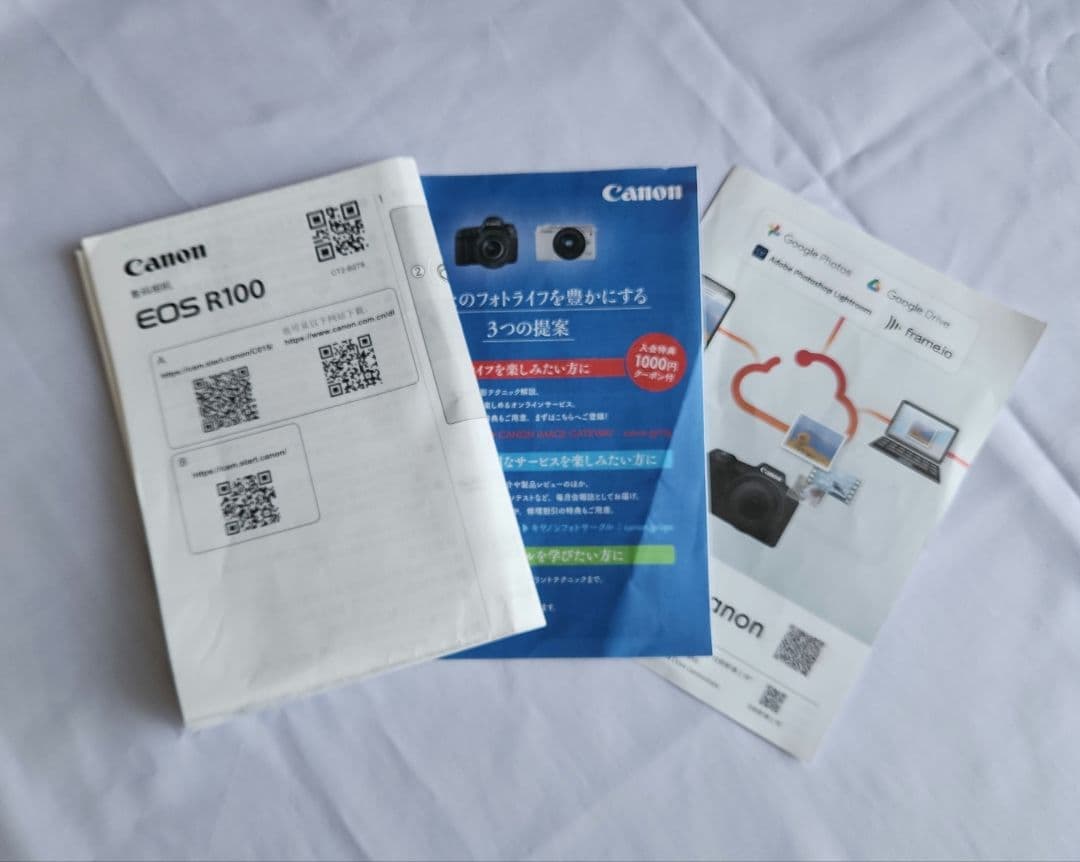 Canon EOS R100 ミラーレス一眼カメラ（レンズクリーニングセット付）