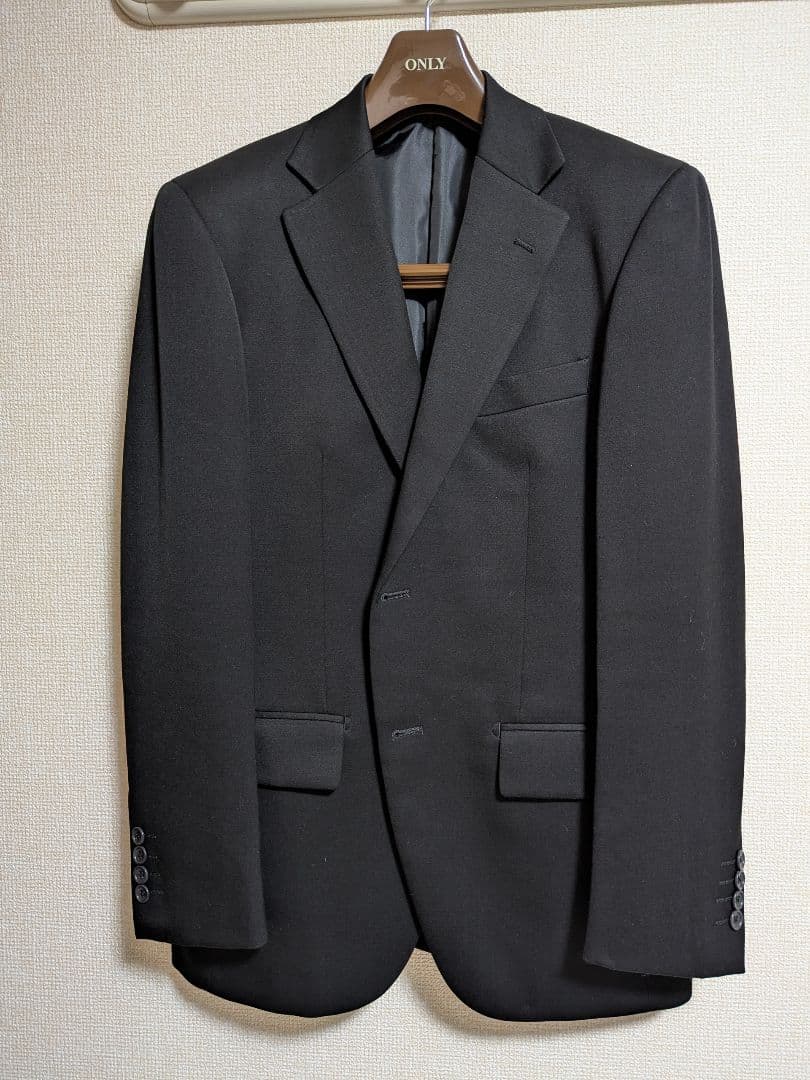 ONLYオンリースーツ 170A ブラック無地　股下77　表地は毛100%