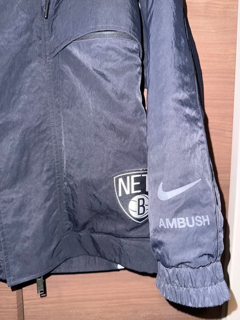 即決値引き有り Nike AMBUSH ダウンジャケット ネイビー