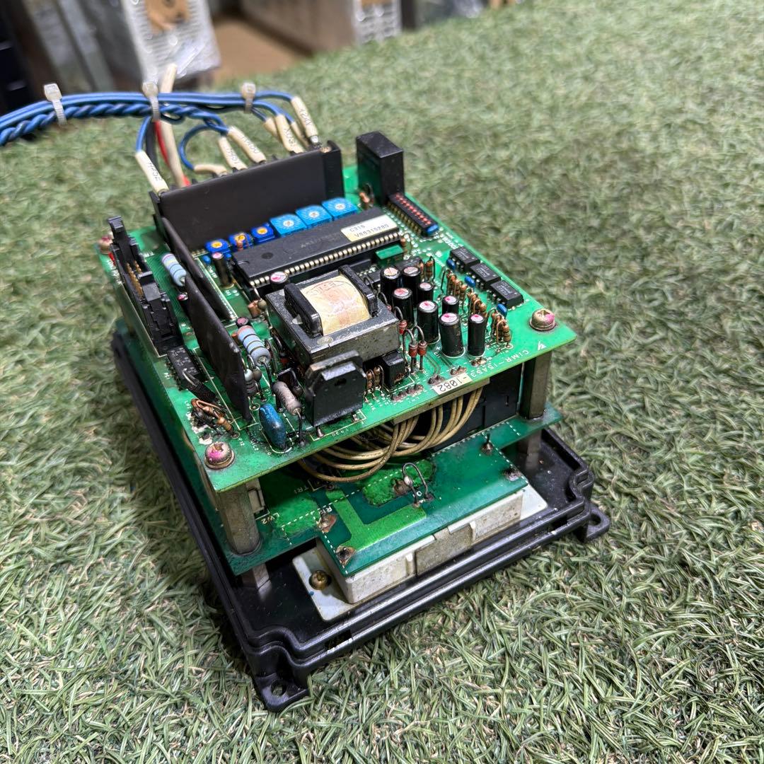 電源ユニット YASKAWA CIMR-15AS3-1082 Inverter Drive