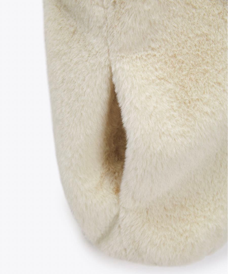 新品 ZARA フード付きフェイクファーベスト Sサイズ