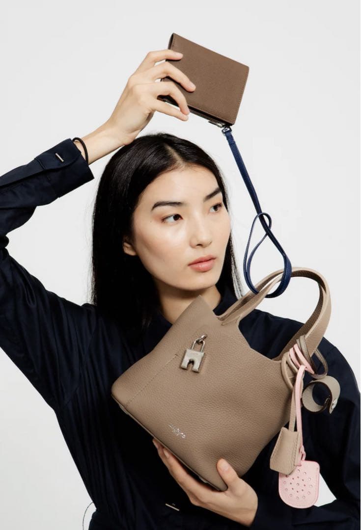 新品☆ミチノパリ　グローブホルダー　キャメル色　ルテス オデオン