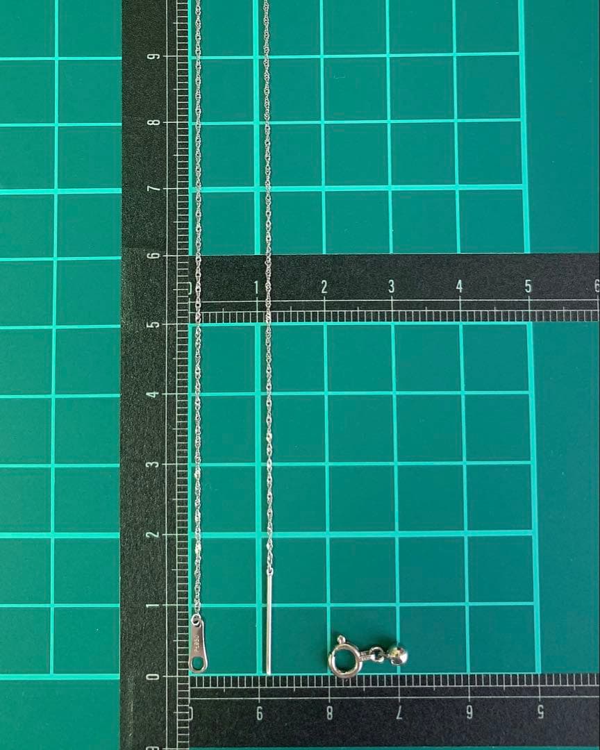 未使用★Pt950 スクリューチェーンネックレス 日本製 プラチナ 白金 白銀色