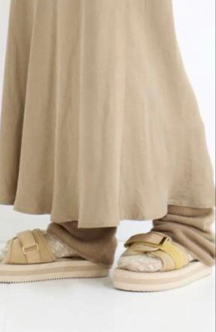 ドゥーズィエムクラスレッグウォーマー ベージュ