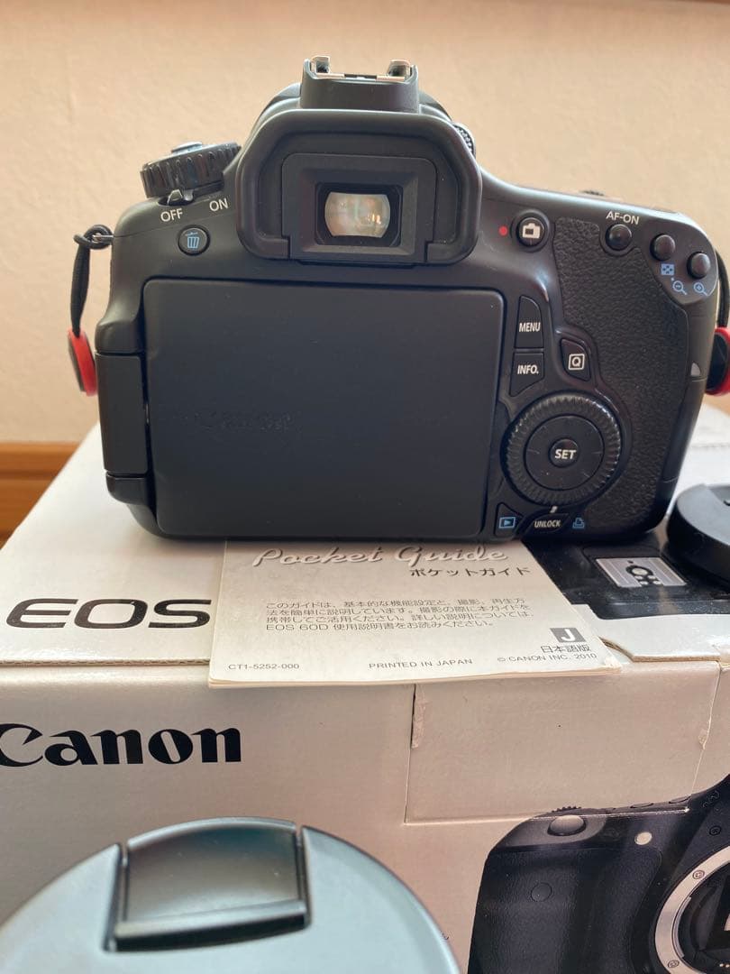 キャノン EOS 60D▪️望遠レンズ2本、標準レンズ1本　バッテリー2個付き