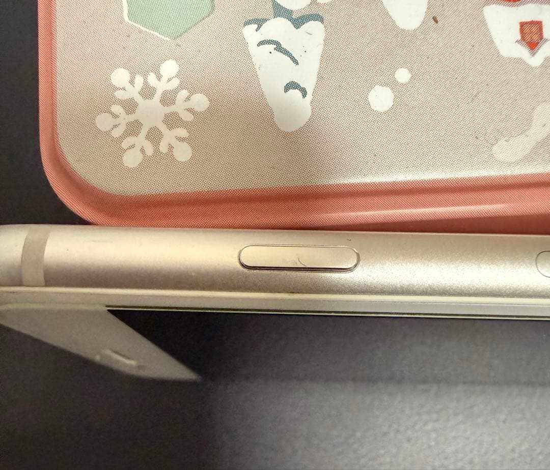 Apple iPhone 8 Plus シルバー 本体