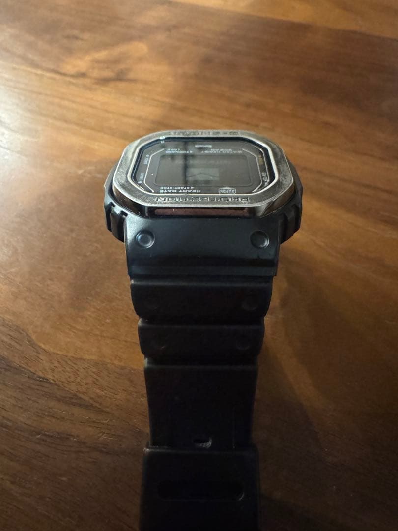 ど*ど様 【使用済】【傷あり】G-SHOCK DW-H5600 BLACK ME