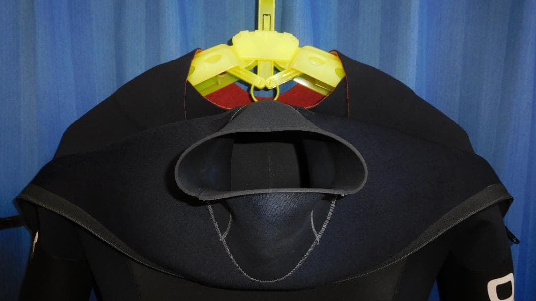 ★超美品★2024製★オニール★Lサイズ★5×3ミリ★psycho★oneill