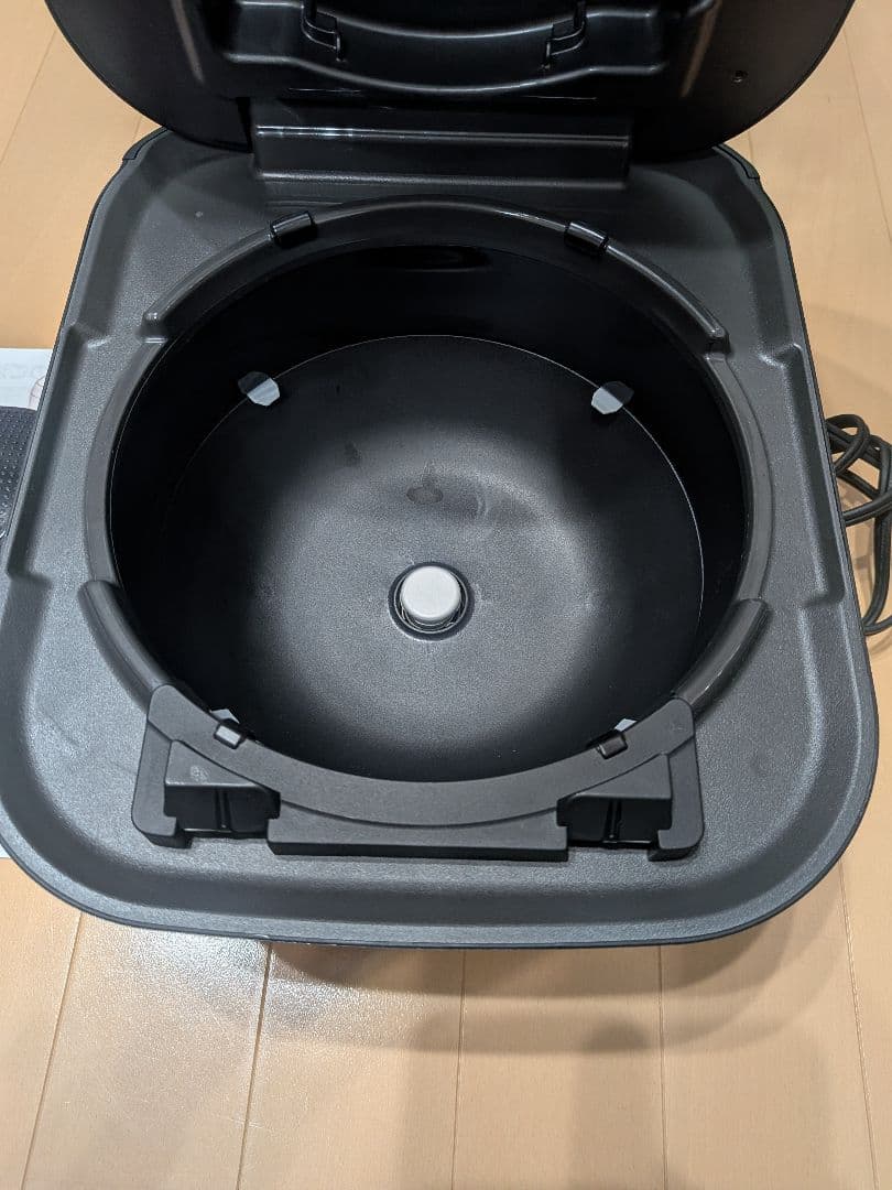 東芝 真空圧力IH炊飯器 炎匠炊き RC-10HGW(K) 5.5合炊き