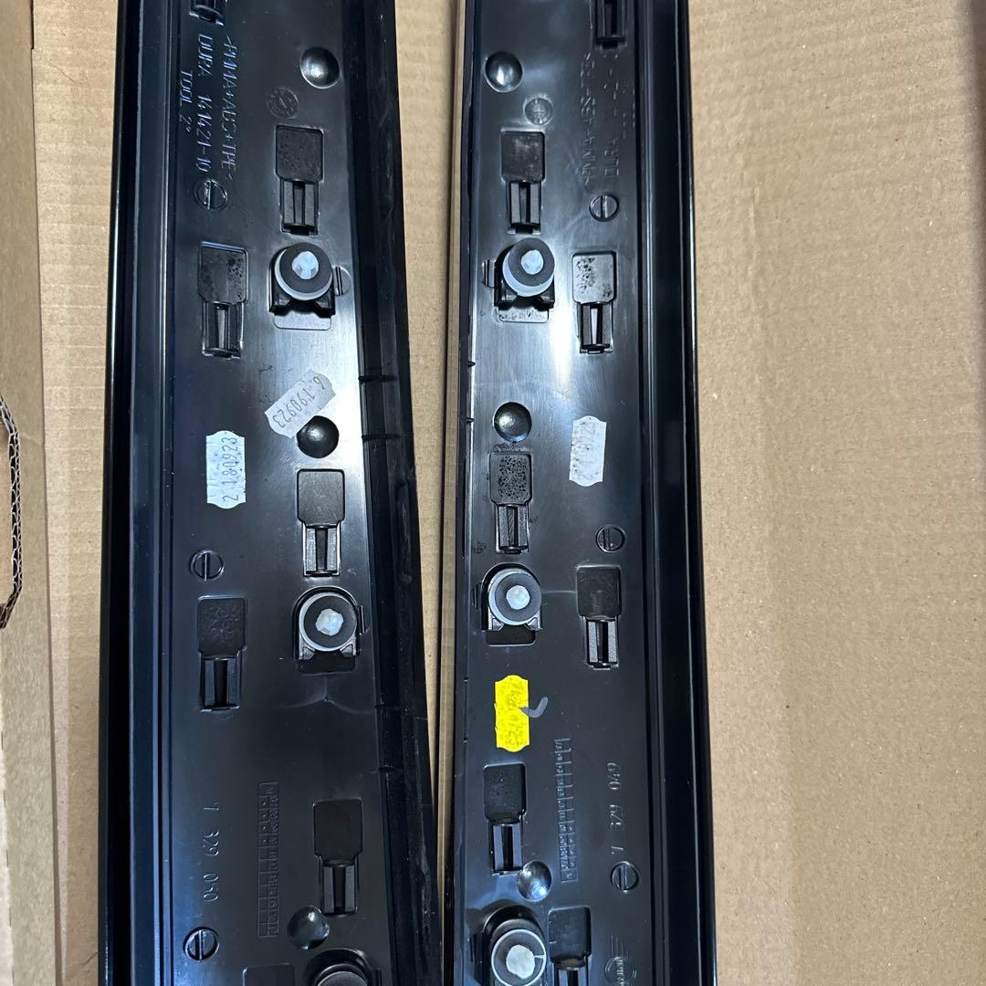 中古品  ミニクーパー 純正品 Aピラー モール カバー 左右セット