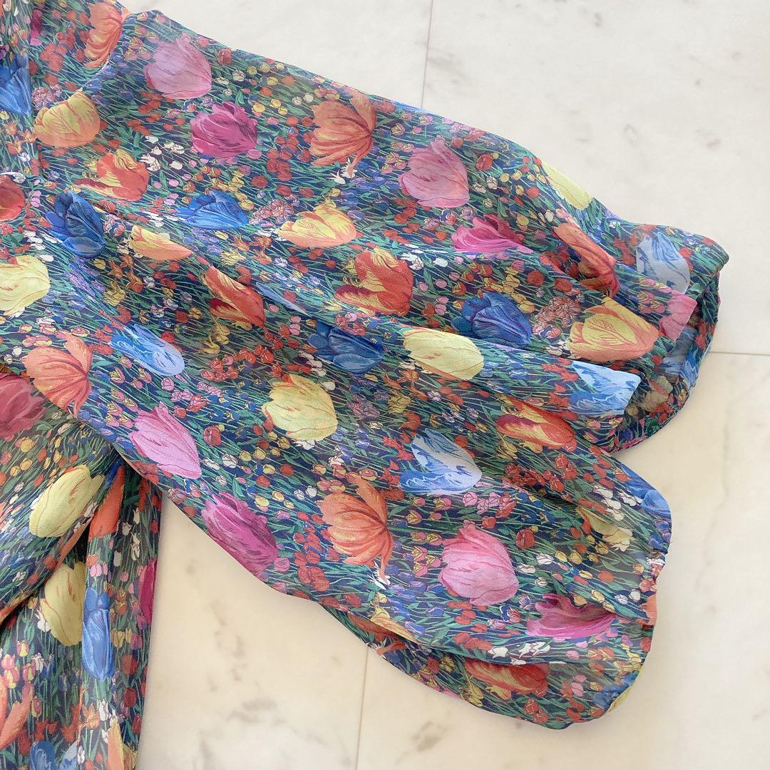 極美品　アマカ　LIBERTY AMALIA TULIPスタンドカラーブラウス