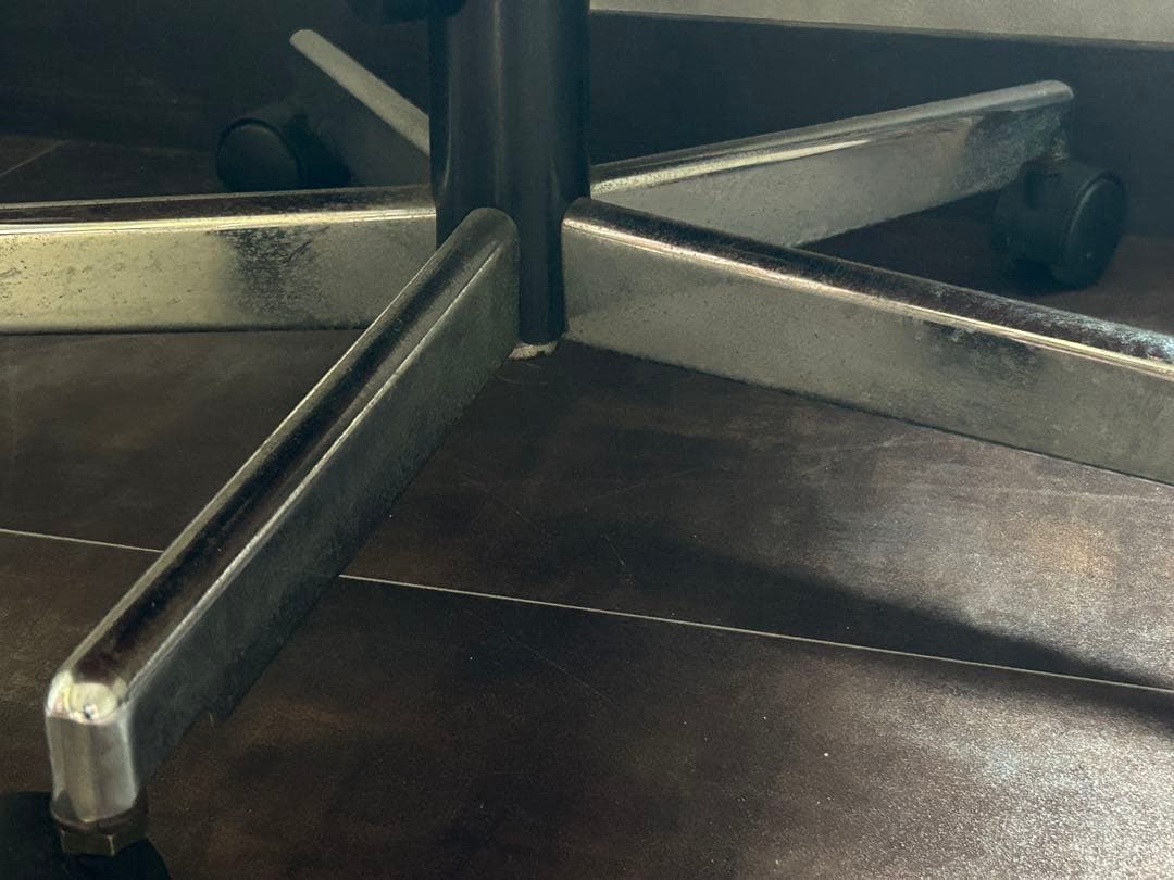 ②PLUS スイス　デスクチェア　レトロ　アームチェア　ミッドセンチュリー IH