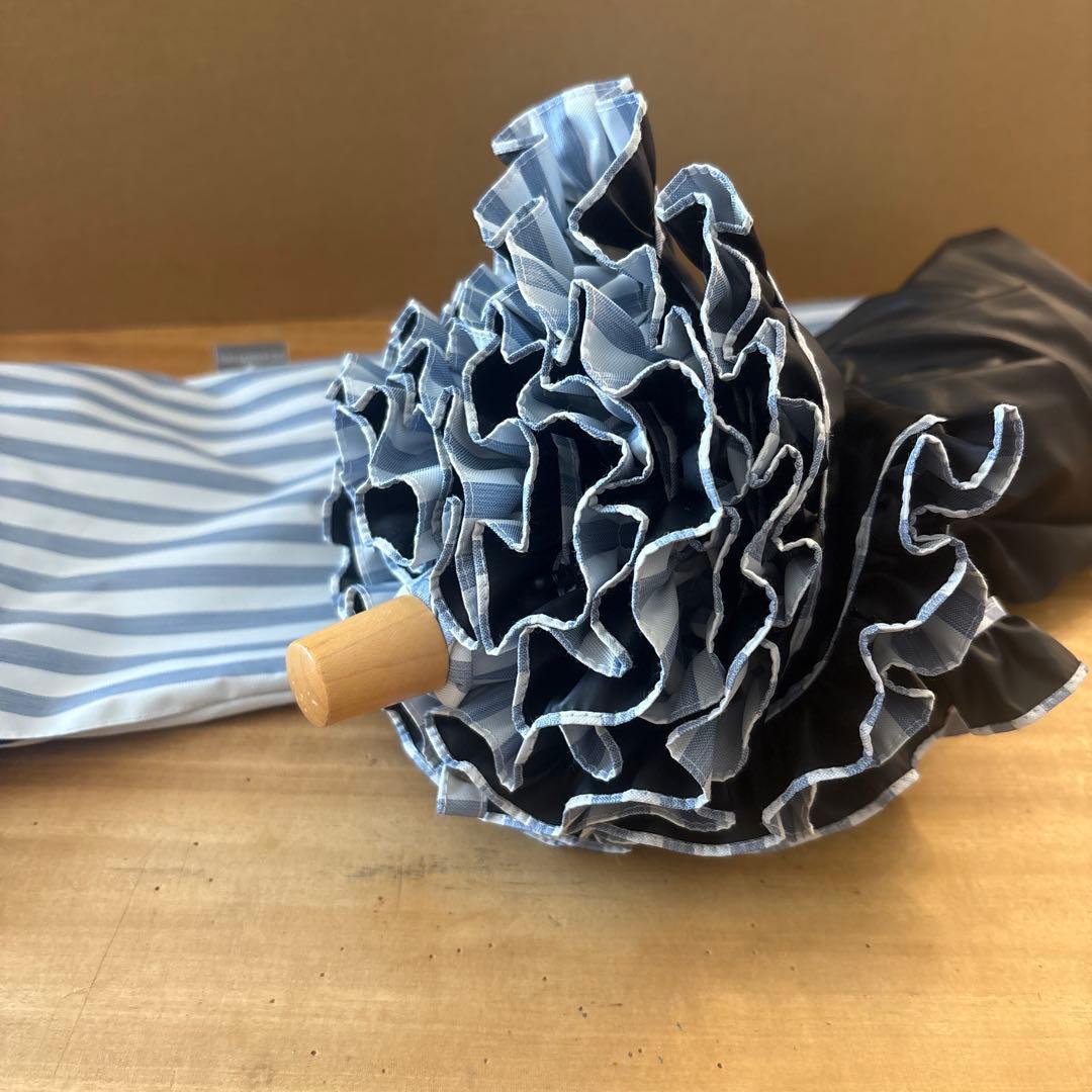 サンバリア100 ストライプフリル　2段折日傘