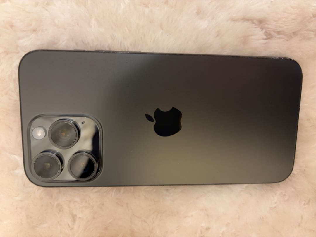 Apple iPhone 15 Pro max 本体