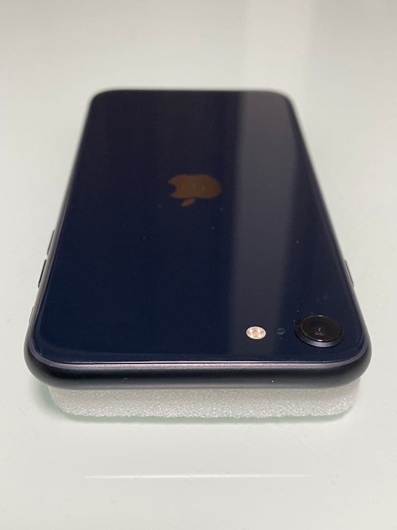 iPhone SE 第3世代 64gb ミッドナイト バッテリー100%