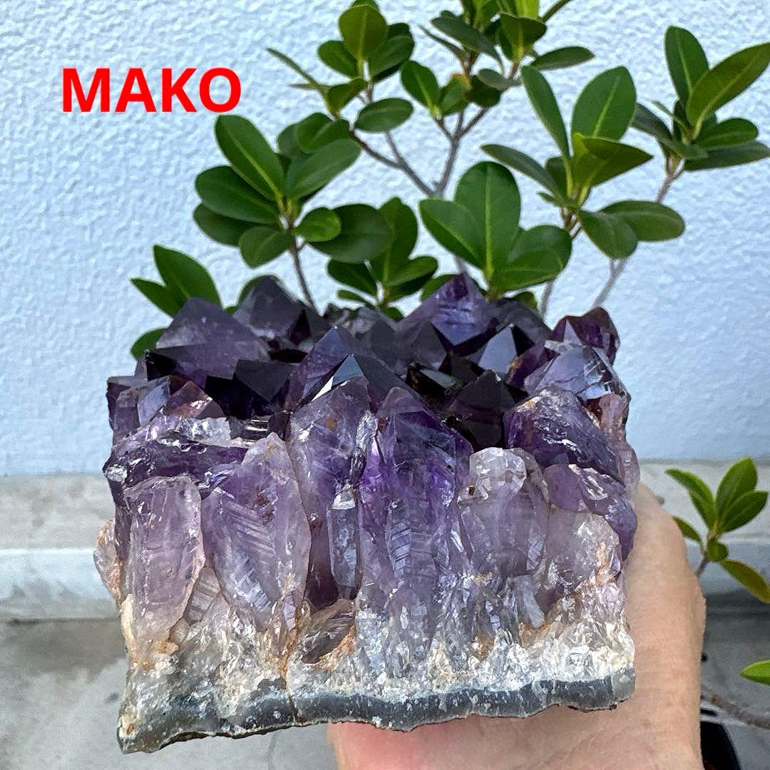 M1788☆アメジストクラスター1.5Kg☆ブラジル産☆天然石☆N50905