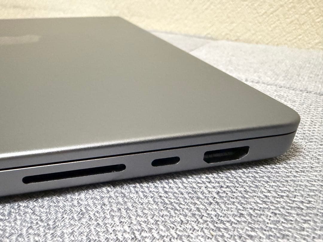 MacBook Pro M1 Pro 16GB 1TB 14インチ